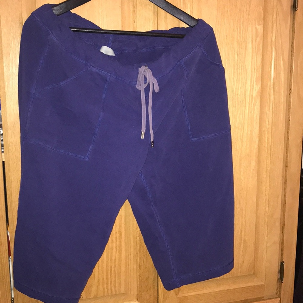 Purple relaxed capris